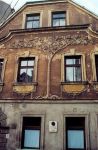 Secesyjny relief na budynku przy ul. Nowe Miasto